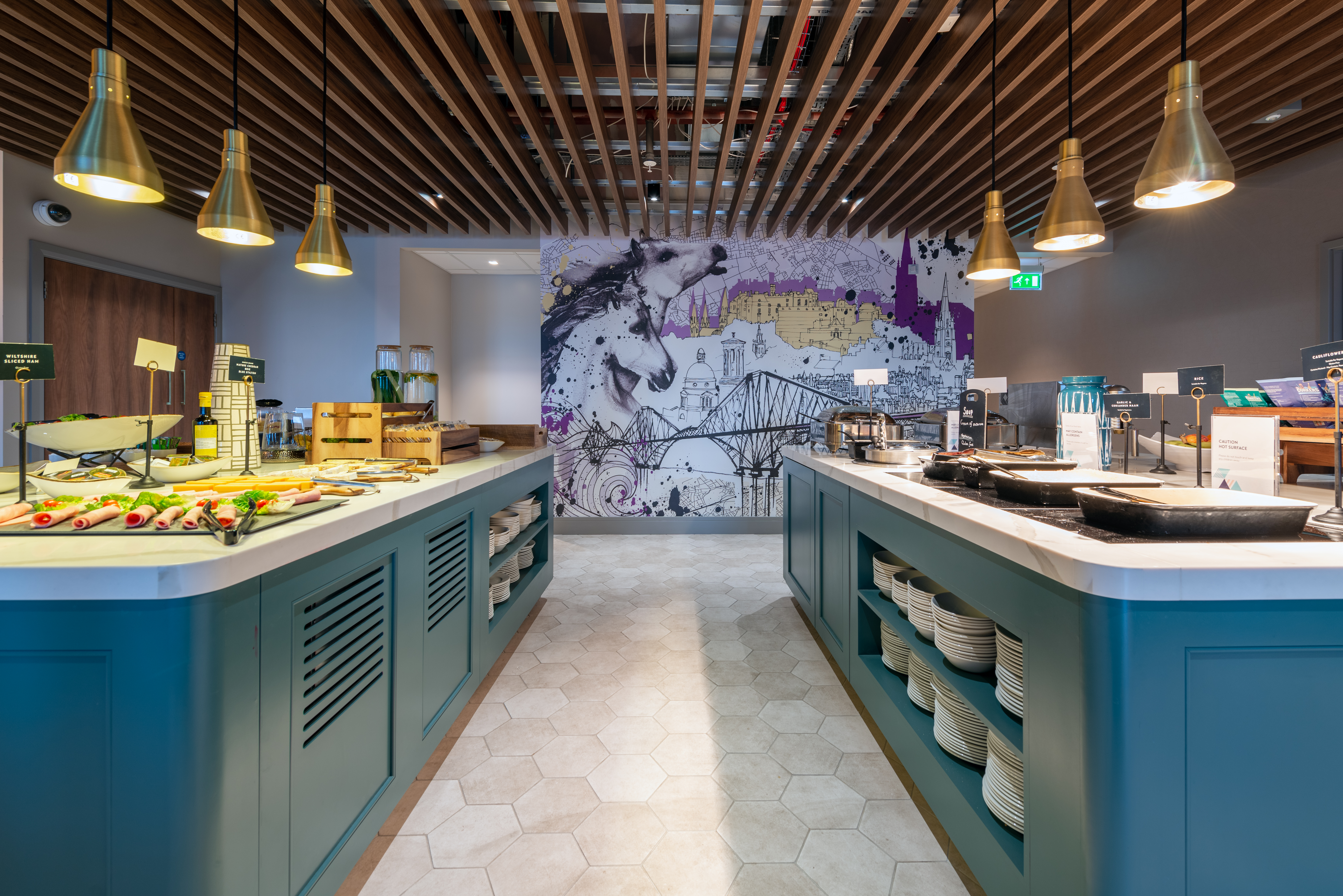 Delicious food served at the buffet area at the Edinburgh Aspire Lounge Gate 16