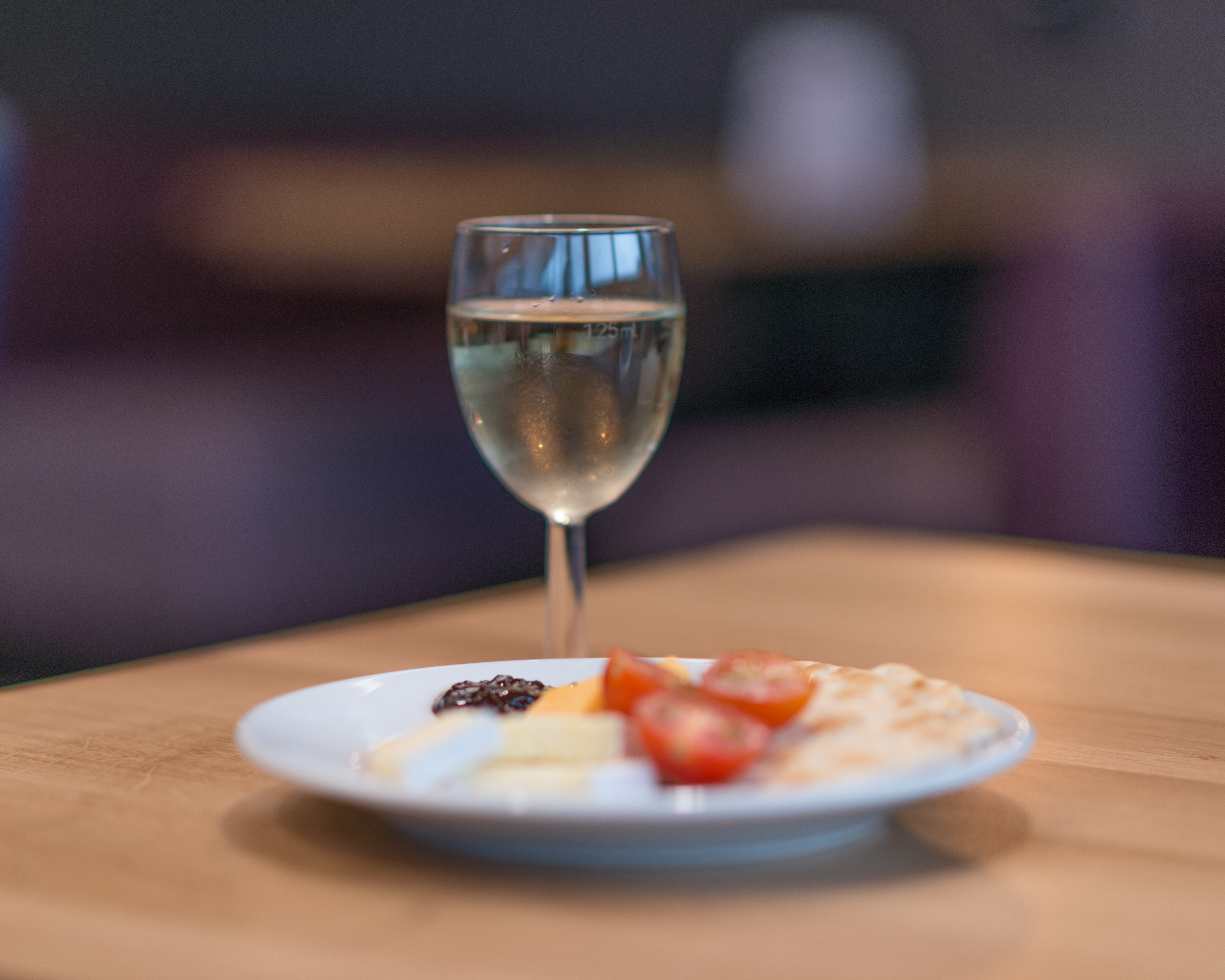 Complimentary wine at Birmingham South Aspire Lounge.