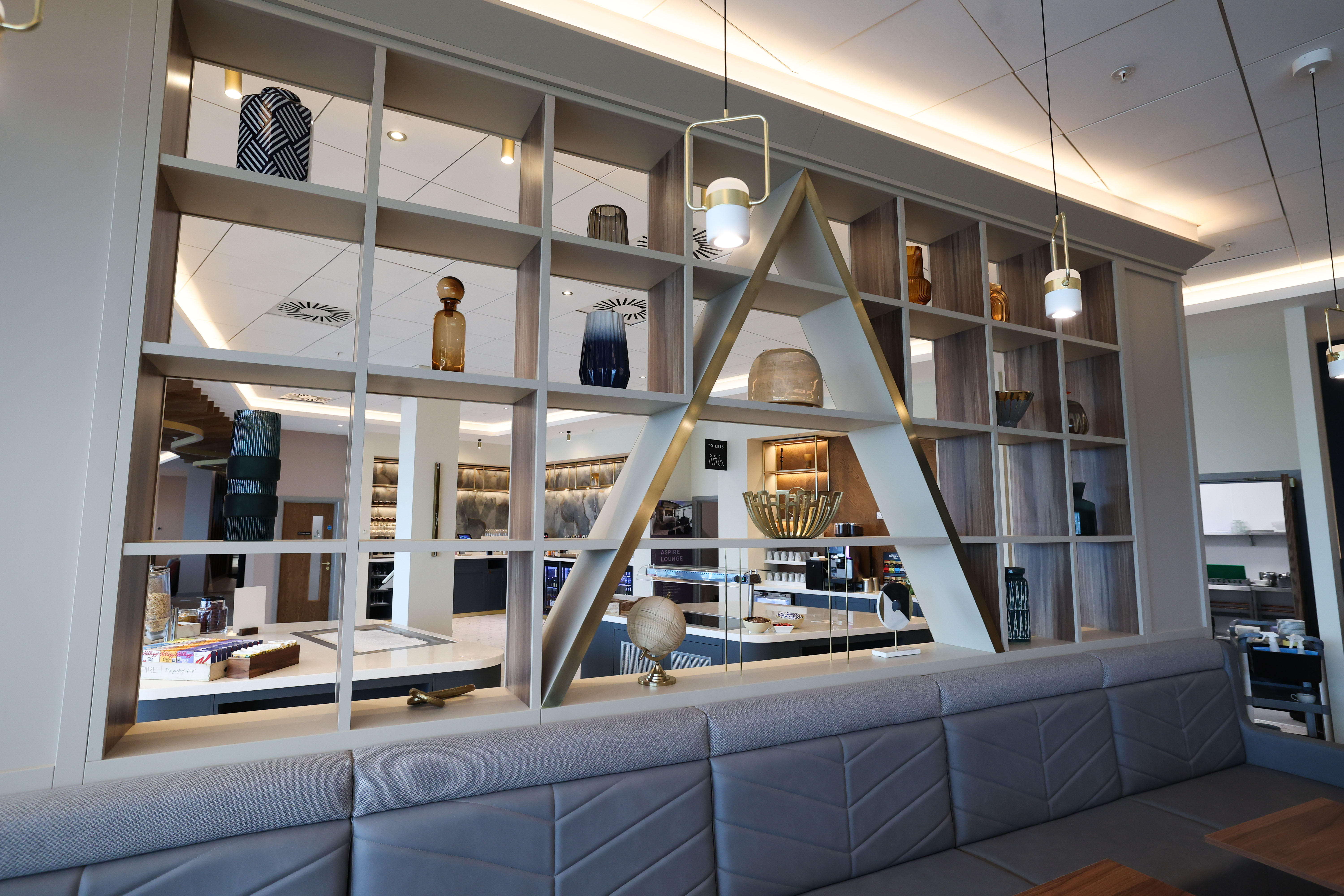 Stylish wall divider at the Belfast Aspire Lounge.