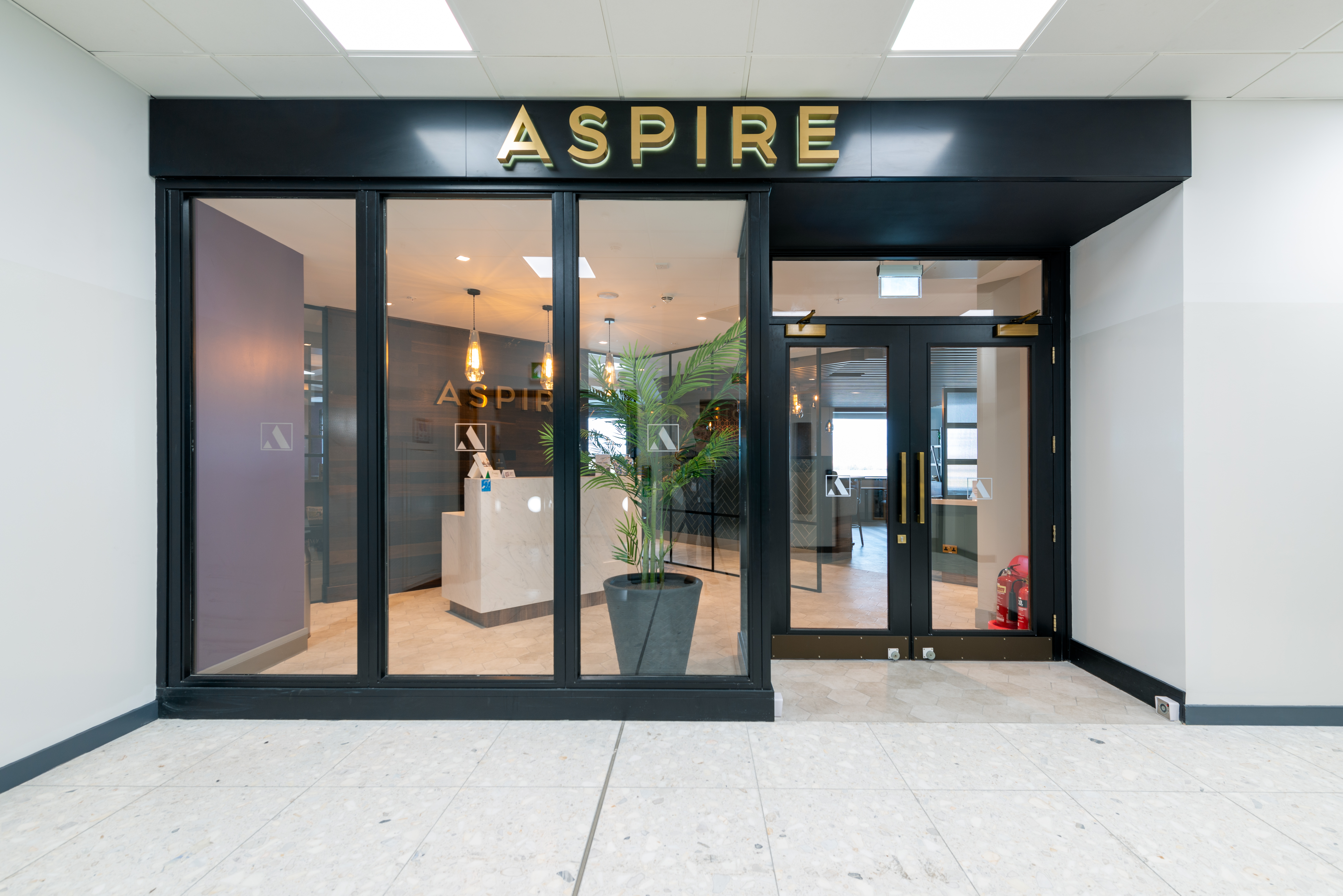 Entrance to the Edinburgh Gate 16 Aspire Lounge